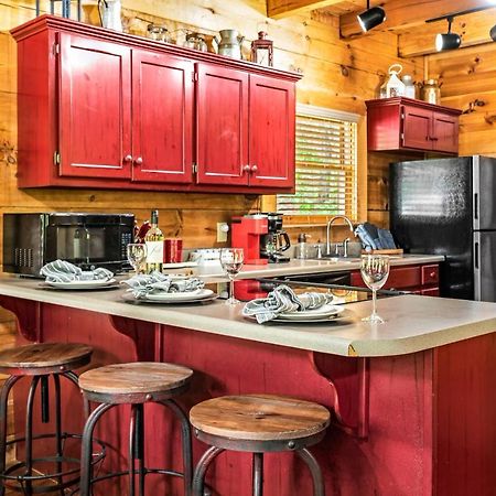 Charming Cabin W/ Hot Tub, Game Room, Top Location Pigeon Forge Exterior foto